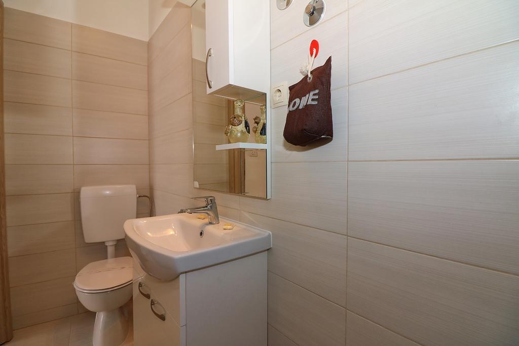 Apartment Antonio Jezera Exteriér fotografie